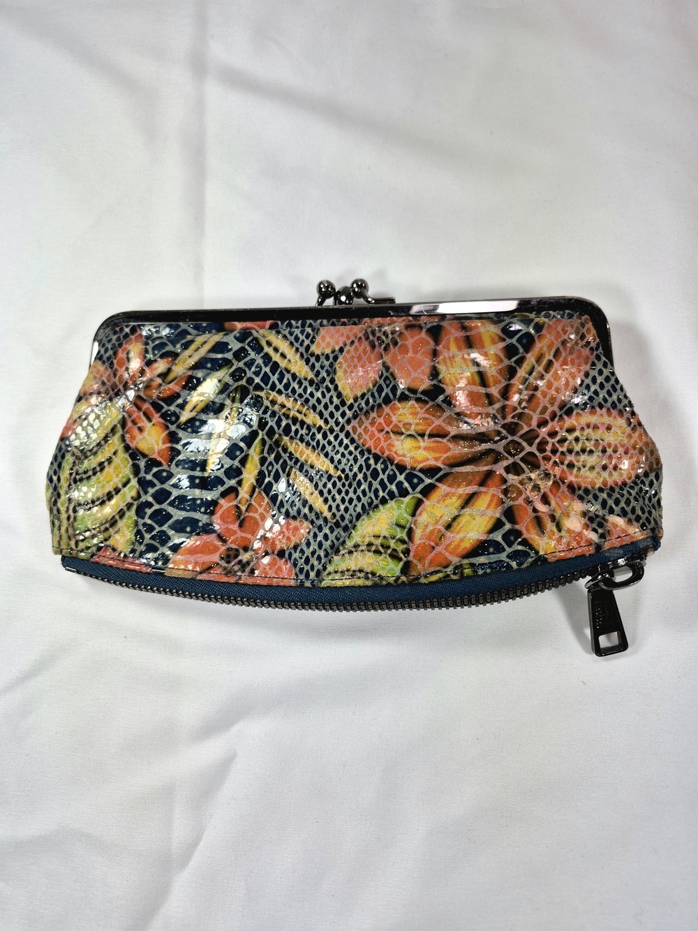 NWOT HOBO International Floral Snakeskin Embossed Leather Lauren Wallet Clutch